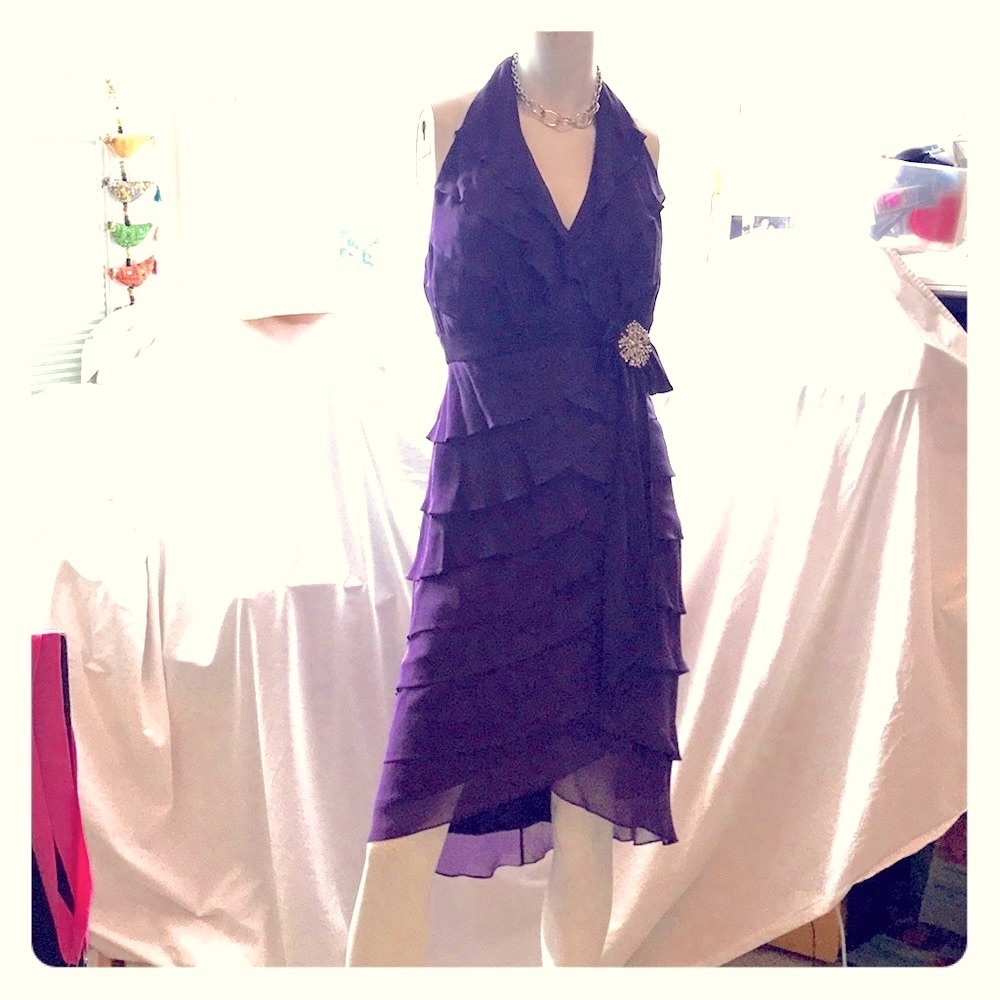Tadashi halter party dress Evening purple Eggplant rhinestone pin sz 4 vintage